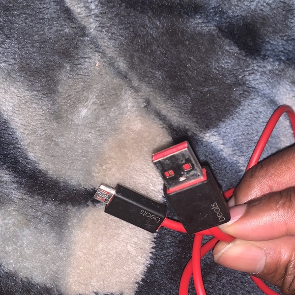 Beats by Dre solo headphones - Picture 7 of 8